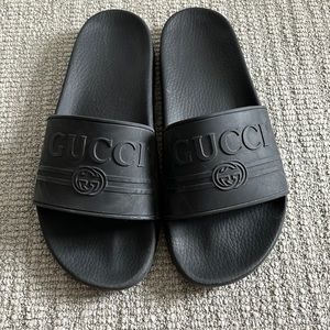 Gucci Logo Rubber Slide Sandal - Black